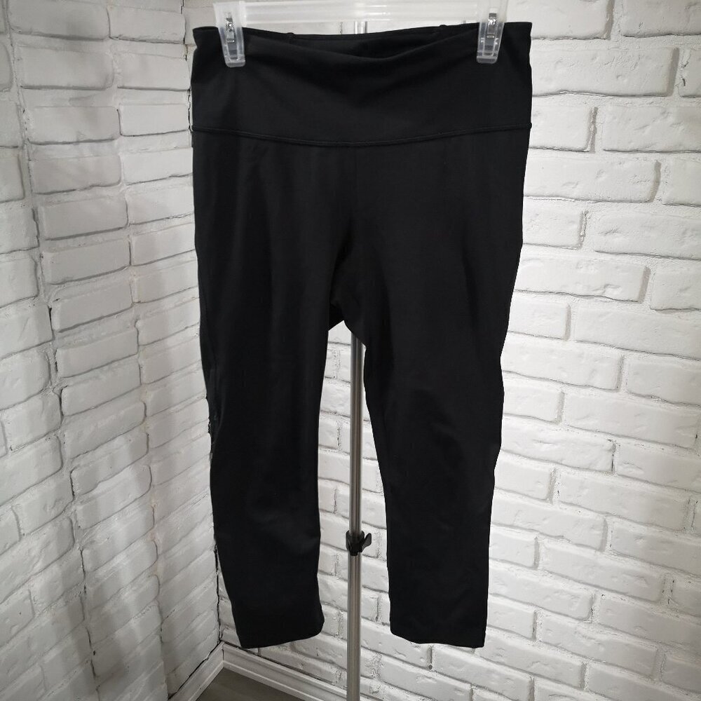 Kirkland Ladies Size Medium Black w/ Multi Color Insert on Legs Capri Leggings